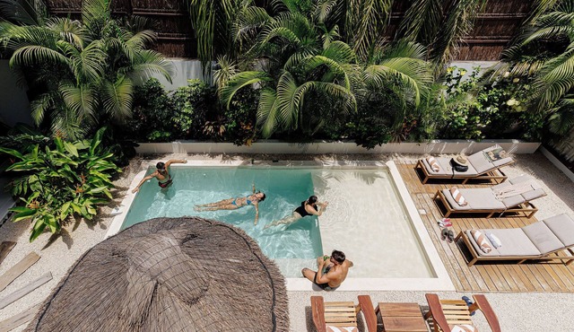 9BR Villa | Sleeps 24 | Private Pool + Rooftop | Concierge & Breakfast Included