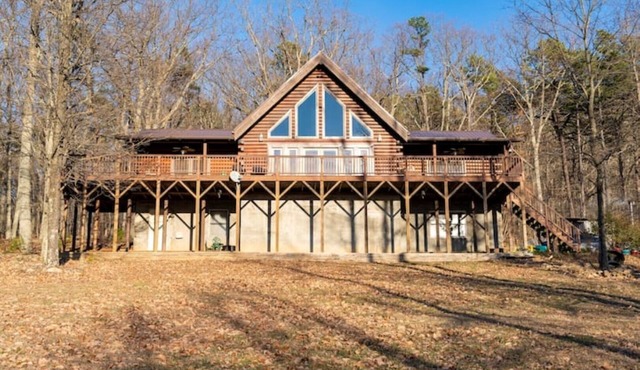A Sauratown Mountain Getaway in Pinnacle