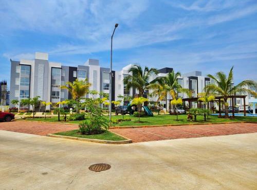 ACAPULCO CONDO- 2Br & Pool View