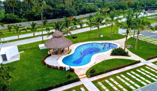 Acapulco Diamond Zone Residential With Jacuzzi in Private Roof Garden