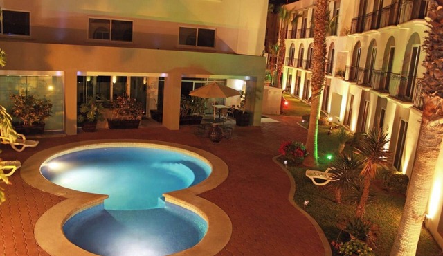 Adorable Superior Room Perfect for Families Near Medano Beach – Walk Nearby