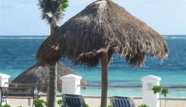 Affordable Beachfront Paradise! 2 Bedrooms