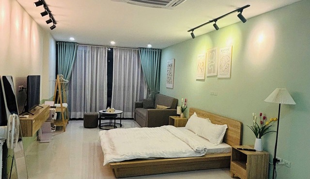 Aimee House - Pham Hong Thai
