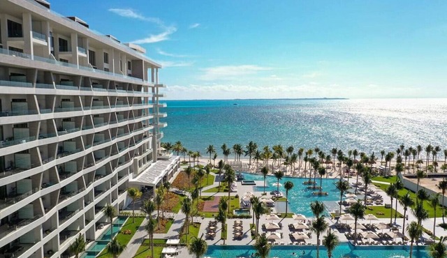 🌞 All-Inclusive Optional OceanFront Beach Resort 🏖️~ 𝕏 @MyBeachSuites Rentals