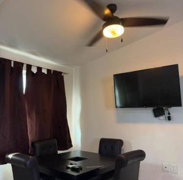 Alojamiento en Ixtapa, cerca de zona hotelera