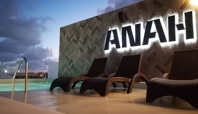 Anah La Quinta