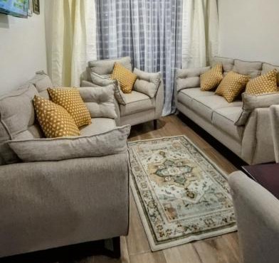 Apartamento 2 dormitorios 1 baño parqueo