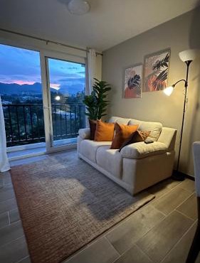 Apartamento Adrano, Cerca de La Antigua Guatemala