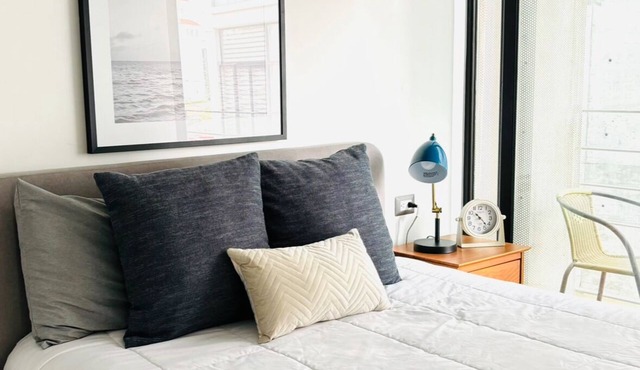 Apartamento moderno limpio con balcón área Cayala Embajada USA Explanada UValle