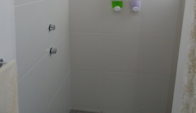 Apartamento completo a un kilómetro de la playa con alberca