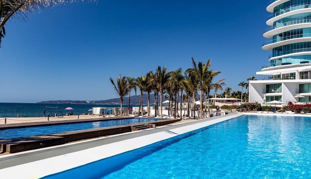 Aria Ocean 501 – Sunsets, Sea Breeze & Style