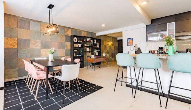 Artful Roma Norte Stay Near Museums & Cafes