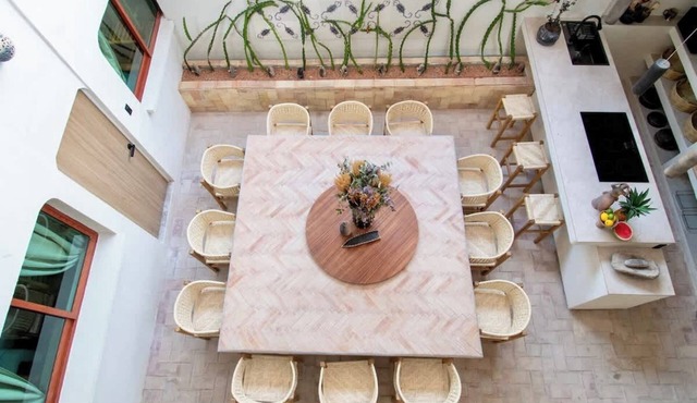 Artisan Home 7 Bedrooms A/C Rooftop View