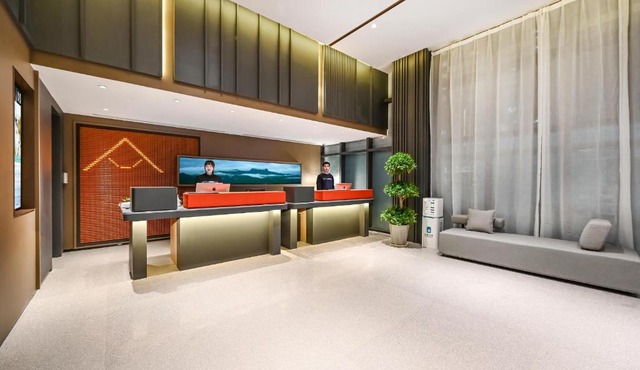 Atour Hotel Beijing Liuli Bridge West Station