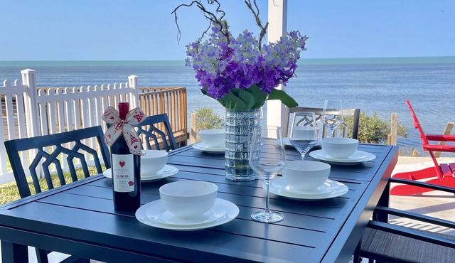 Bayfront Home, Shared Pool/Spa, Gazebo, Playground