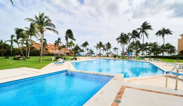Beach Condo | 2BR | Pool & Comfort