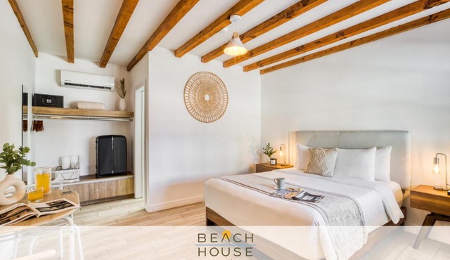 Beach House by ULIV