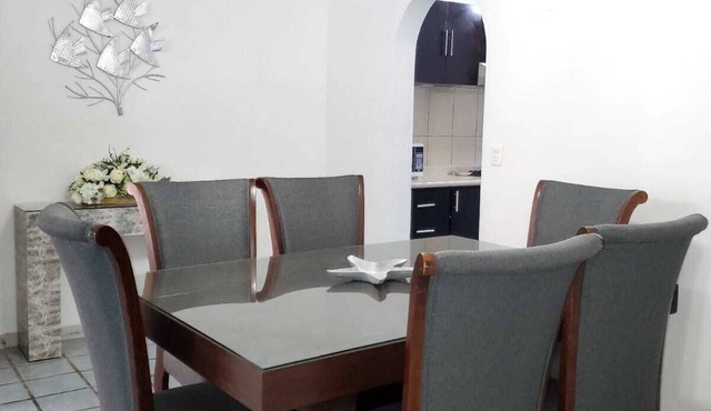 Beach Prime and Cozy Apartment 5 Min walk to the Beach
