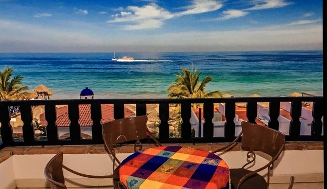 Beachfront 2 Bed 2 Bath Condo with Ocean View