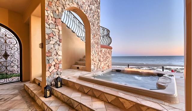 BEACHFRONT 🏖️ 5-bed 5 bath home in the 5-star Resort of Bella Sirena.