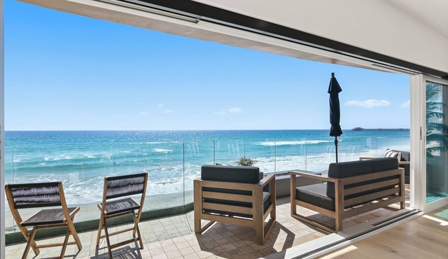 BEACHFRONT BOHO DREAM SLEEPS 20! Luxury 8 Bedroom 9 Bath Home Steps from Water in Oceanside