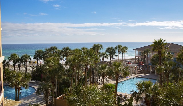 BEACHFRONT! Golf Cart. Fully Stocked. FLYING? . KIDS? No Problem - No Stress. in Miramar Beach