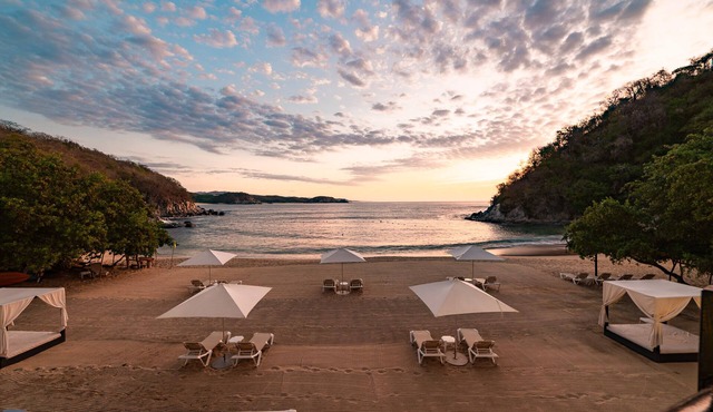 Beachfront Penthouse | Resort Amenities