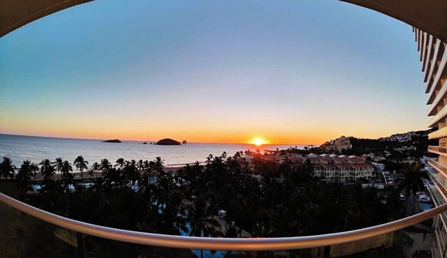 Beautiful Apartment Facing the Sea in Peninsula Ixtapa