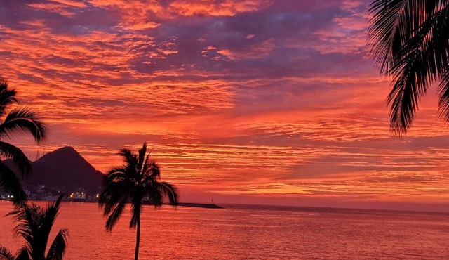 Beautiful beachfront 2BR 2BA condo w/pool, patio & sunsets!