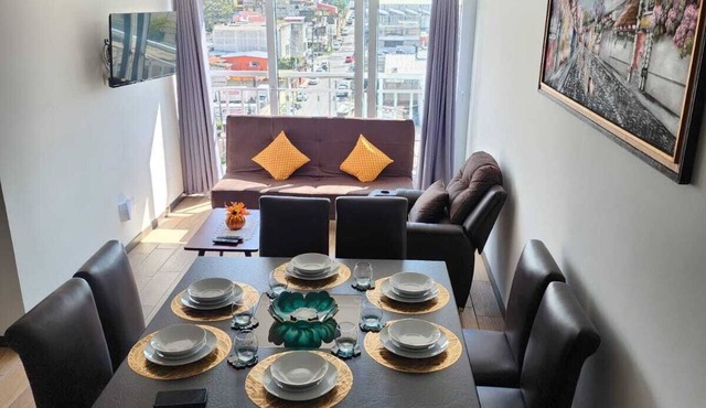 Beautiful apartment with 2 free parking spaces, 5 min from the airport, super comfortable.