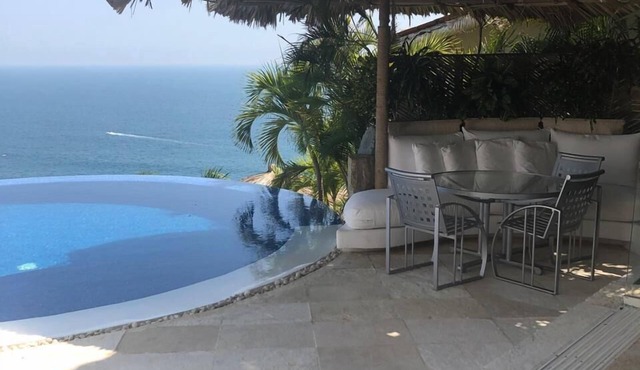 BEAUTIFUL HOUSE IN ACAPULCO PUNTA DIAMANTE