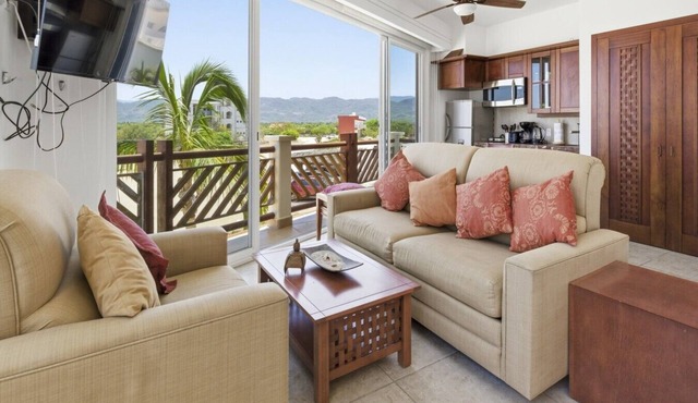 Beautiful Ocean View Studio