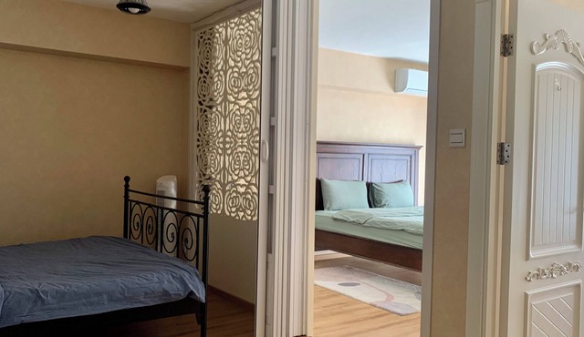 Beijing downtown cozy duplex apartment