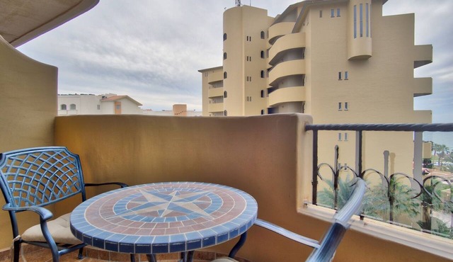 Bella Sirena BB 402 Newly Renovated Recovery Zone Stunning Ocean View Condo