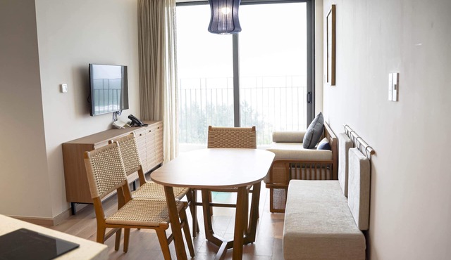 Big PROMO Sunrise paradise ocean view 2 bedroom condo