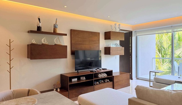 Bolongo 2BR your exclusive oceanfront escape