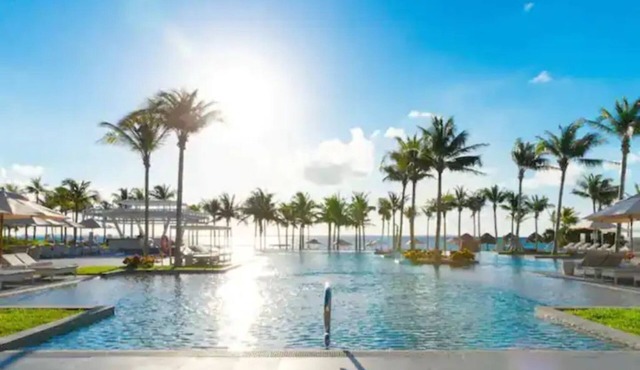 Brand New 5 Diamond Luxury Resort in Cancun 1 bdrm