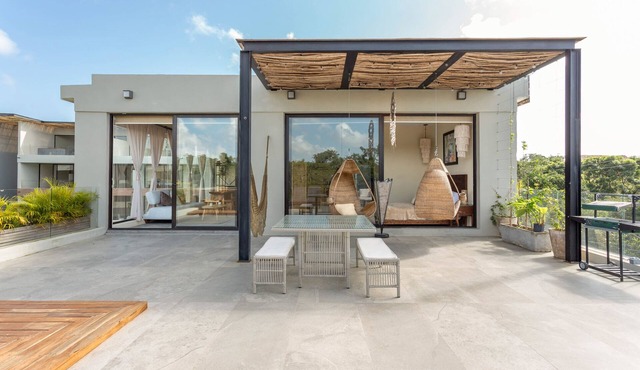 Brand New ☆ Studio PH Private Pool X17
