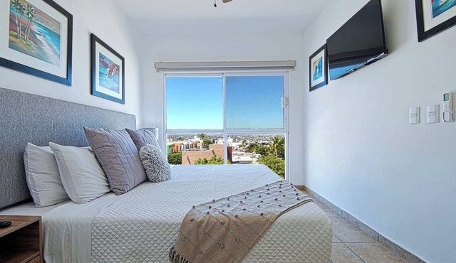 Breathtaking Ocean Views, Pool & Balcony Bliss