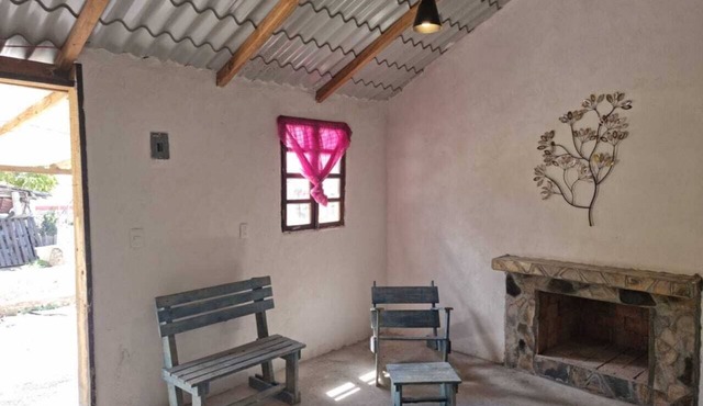 Cabin in the heart of San Antonio de las Alazanas.