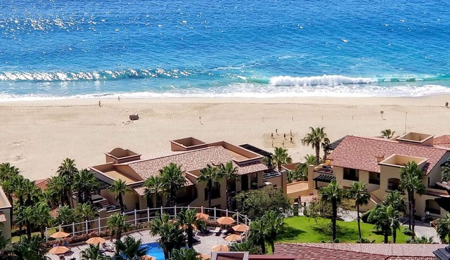 CABO 5-STAR RESORT OCEANVIEW-BEACHFRONT JR SUITE at Pueblo Bonito Sunset Beach