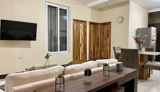 Casa acogedora con garage y a/c
