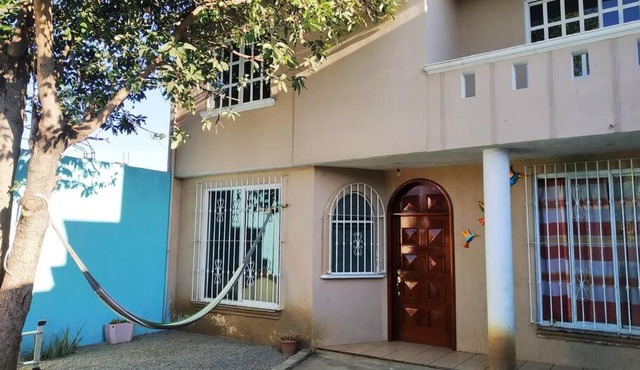 Casa Amplia y zona tranquila