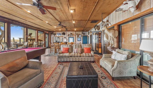 Casa Arroyo First Floor - Pier, Game Room