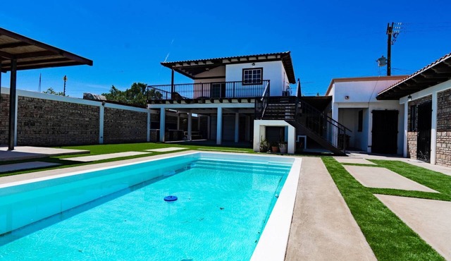Casa Barquito: Spacious 4-bedroom getaway
