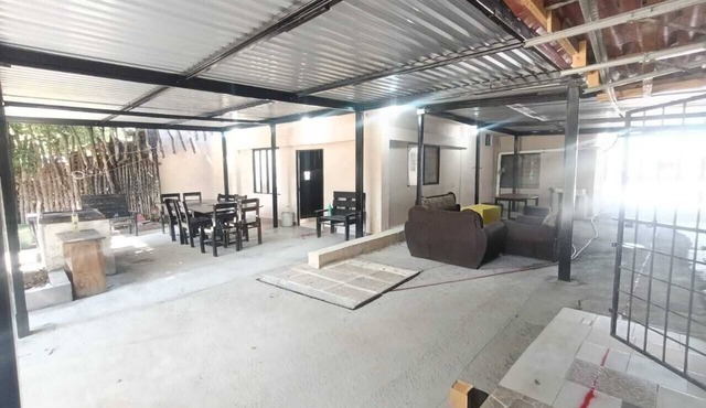 Casa Cactus - Hotel para 13 personas con balcón y asador