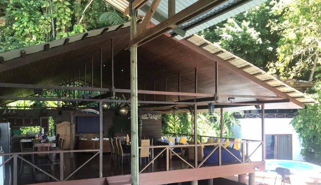 Casa Completa en Rio Dulce
