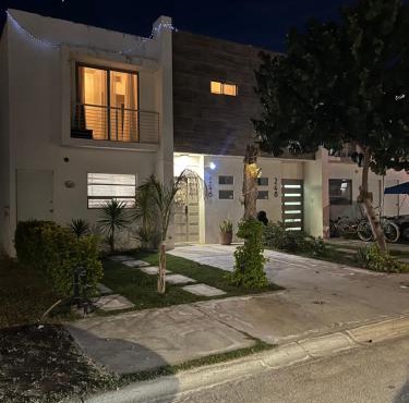 Casa completa, Zona note tsm, 3 dormitorios, 1 baño completo y medio, asador y jardín