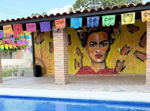 Casa con Alberca La Mexicana