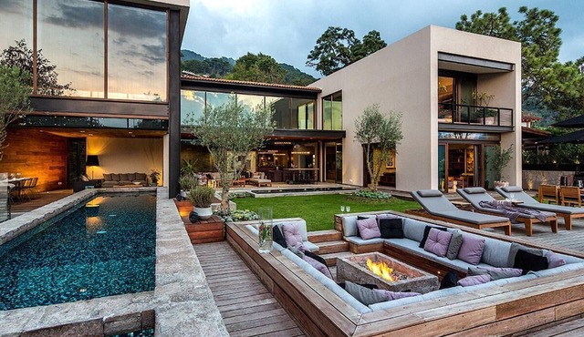 Casa Escondida: With spectacular lake and forest view